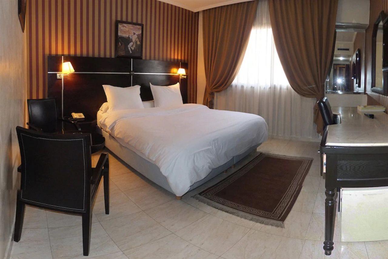 Washington 4*
